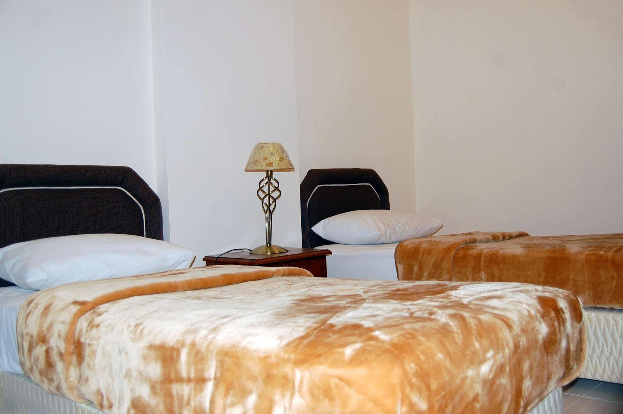 Al Ferdous Hotel Apartment Sharjah Exterior foto