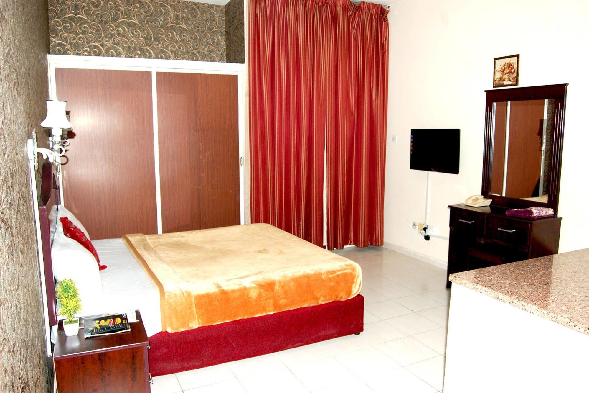 Al Ferdous Hotel Apartment Sharjah Exterior foto